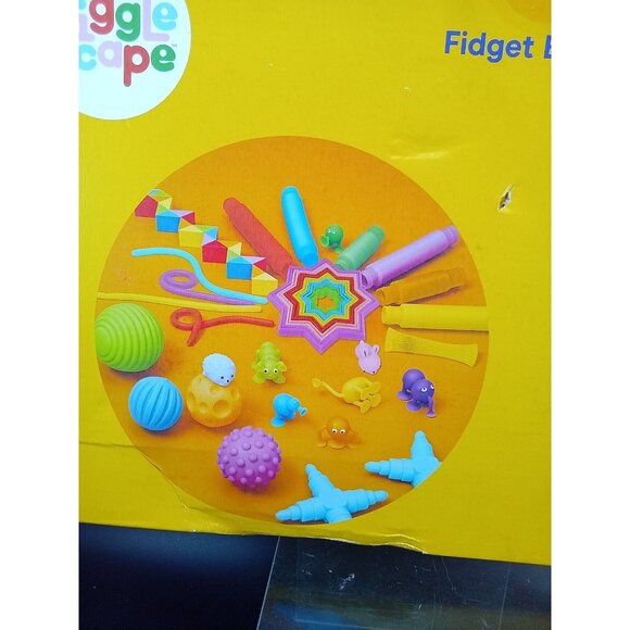 Giggle Scape Fidget Box 28-Piece Set For Ages 3+ Stretch Twist & Squeeze - Picture 7 of 8